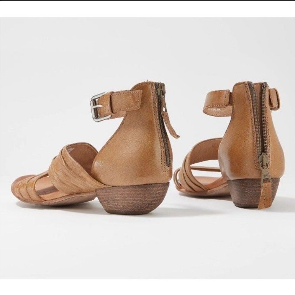 Miz Mooz Leather Cassie 
Heeled Sandals Size 40 US 9.5 Tan